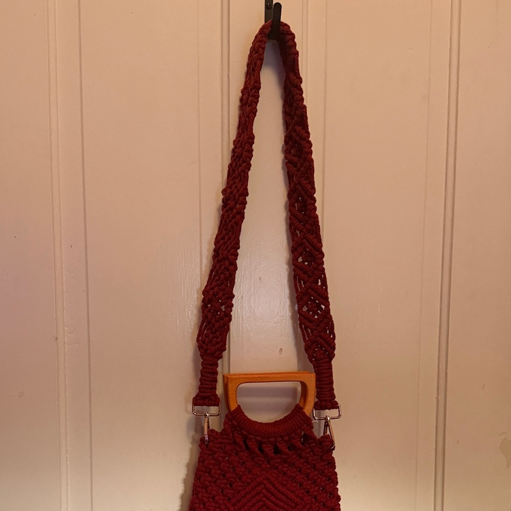Handcrafted Red Macramé Bag - Picture 4 of 13